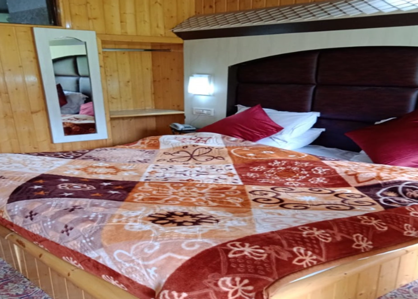 Jammu and Kashmir Sonamarg Deluxe Room