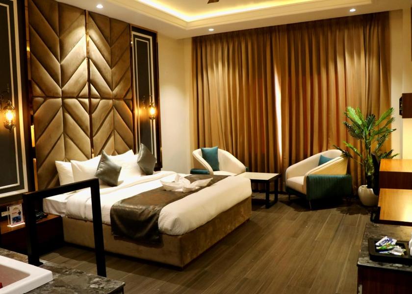 Punjab Malout Pinnd Presidential Suite Room