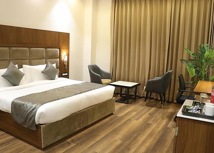 Punjab Malout Pinnd Super Deluxe Room