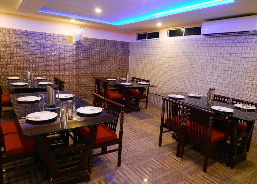 Madhya Pradesh Indore Food & Dining