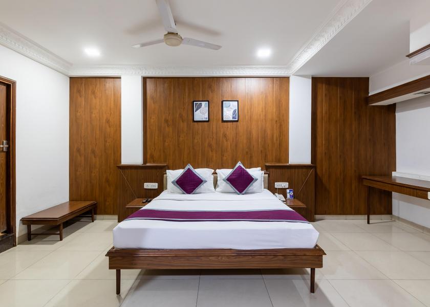 Madhya Pradesh Indore Superior Room
