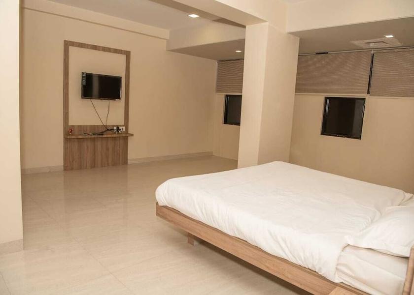 Maharashtra Baramati Room