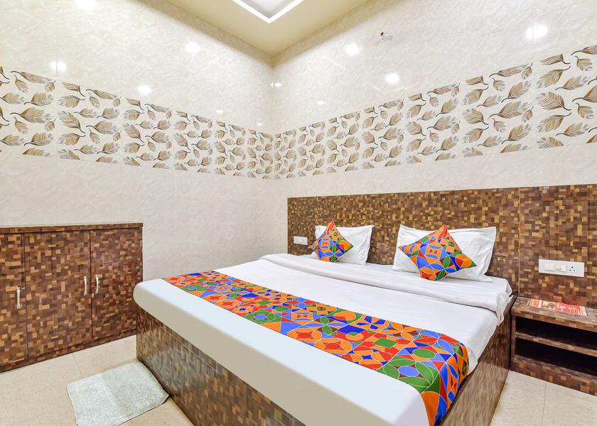 Uttar Pradesh Vrindavan Deluxe Room