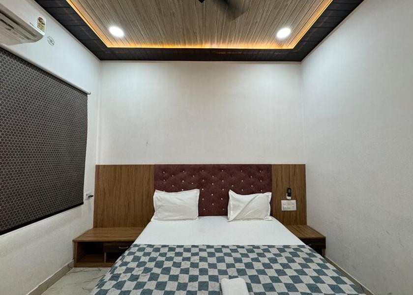 Uttar Pradesh Mathura Deluxe Comfort Room