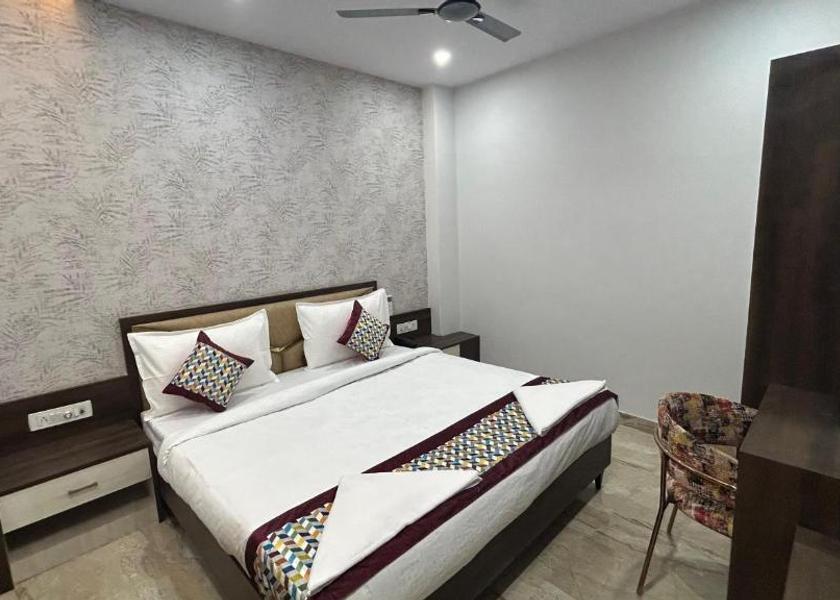 Uttar Pradesh Varanasi Superior King room