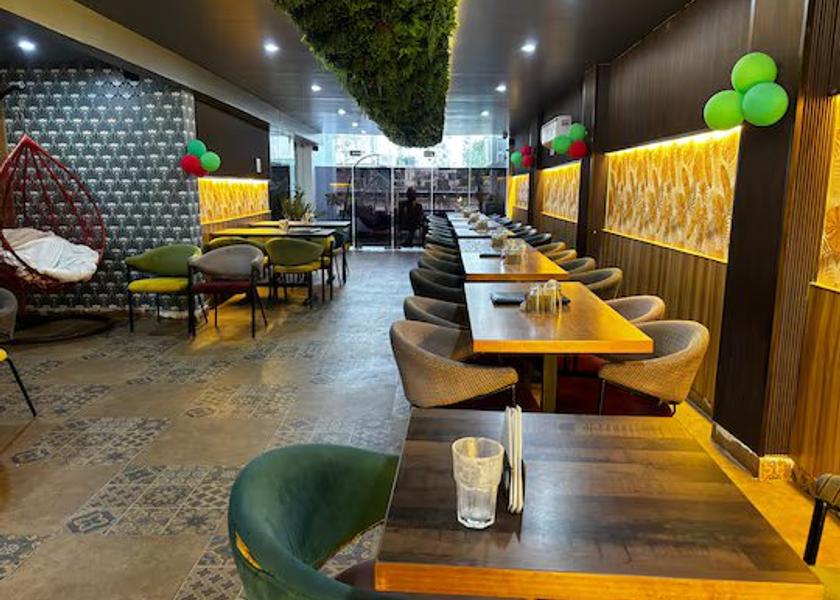Uttar Pradesh Prayagraj Food & Dining