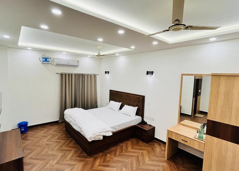 Uttar Pradesh Gorakhpur Super Deluxe AC