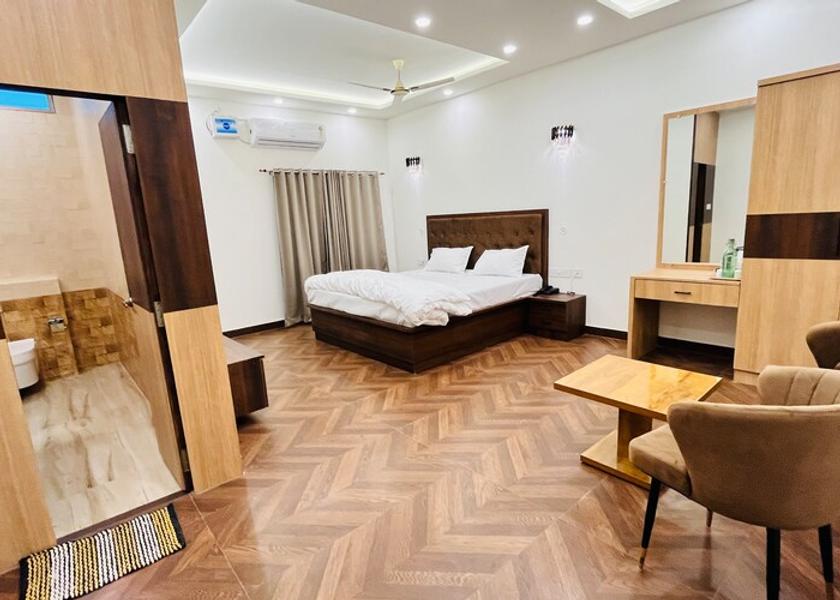 Uttar Pradesh Gorakhpur Super Deluxe AC