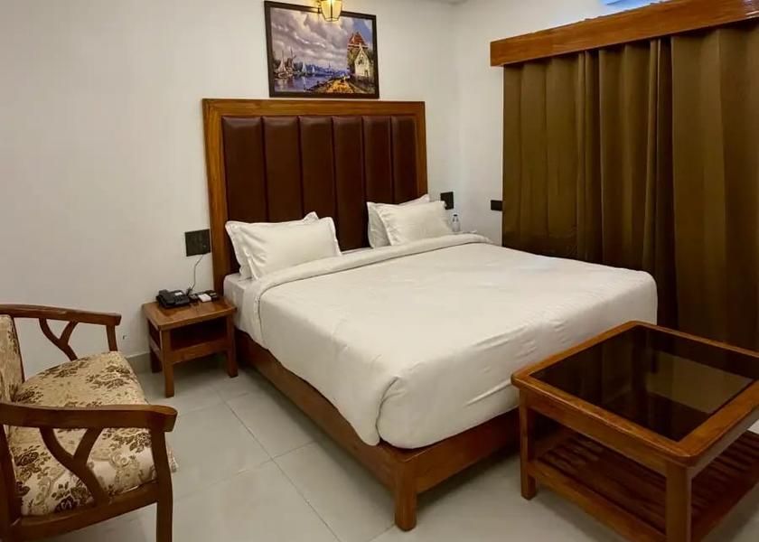 Himachal Pradesh Paonta Sahib Room
