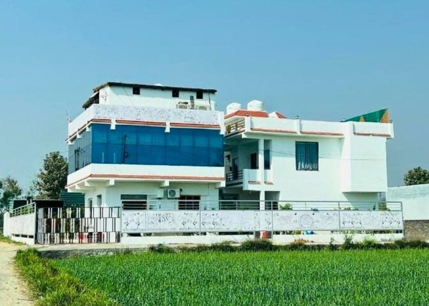 Uttarakhand Ramnagar Hotel Exterior