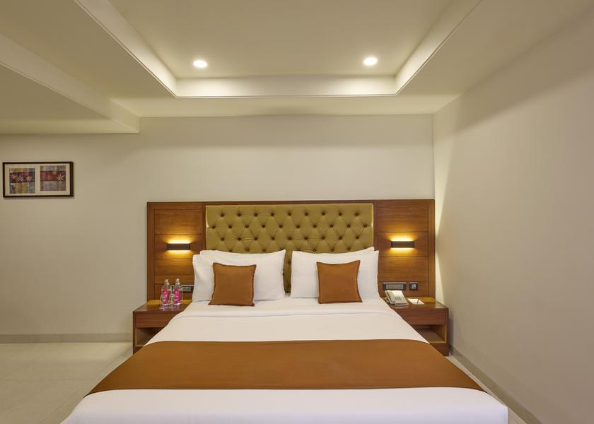 Karnataka Hubli Executive King Bed Room