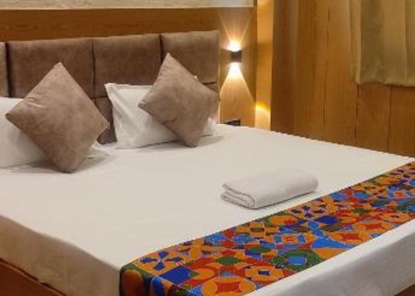 Madhya Pradesh Gwalior Deluxe Room