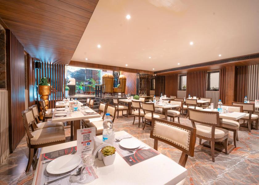 Madhya Pradesh Indore Food & Dining