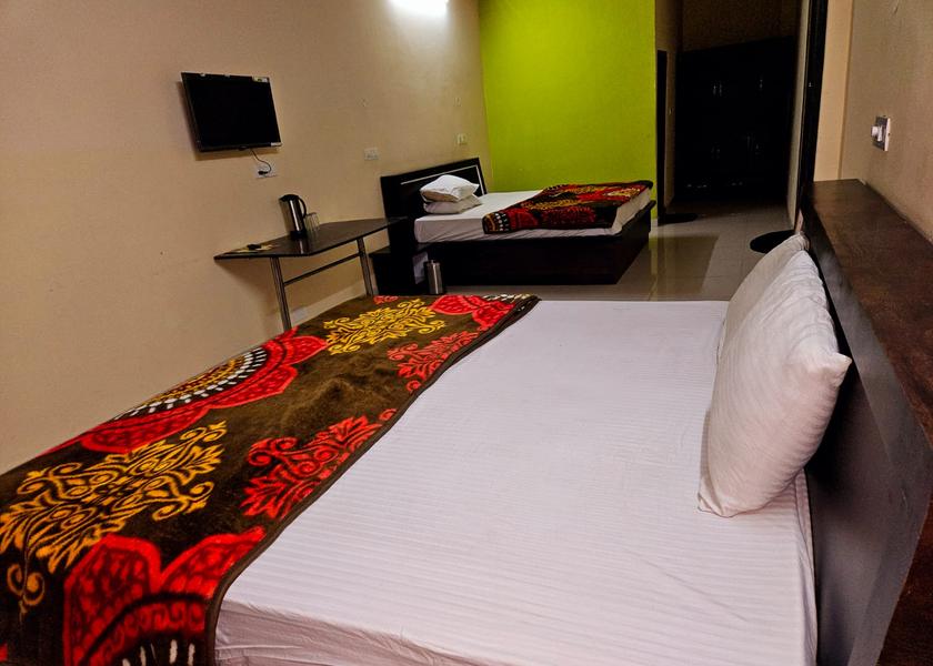 Himachal Pradesh Banjar Deluxe Room