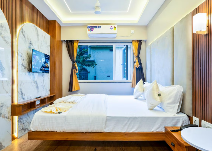 West Bengal Siliguri Super Deluxe King Bed Room with City View