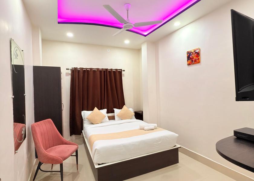 Uttar Pradesh Varanasi Deluxe Room