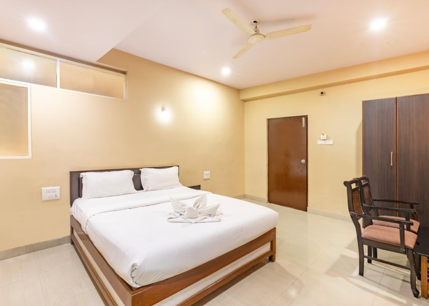 Karnataka Chitradurga Deluxe Non AC