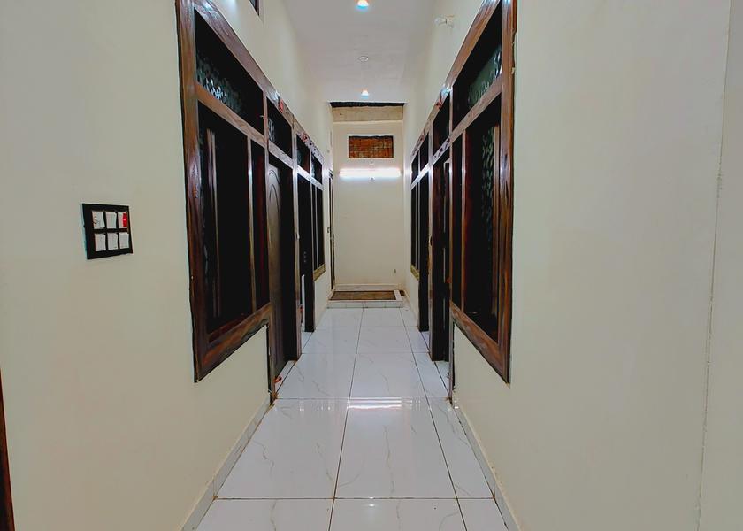 Madhya Pradesh Orchha Public Areas