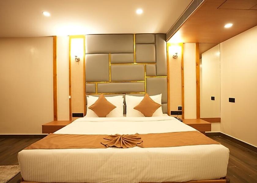 Meghalaya Shillong Executive Suite Room With Bathtub