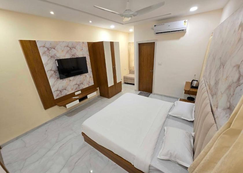 Madhya Pradesh Indore 1025