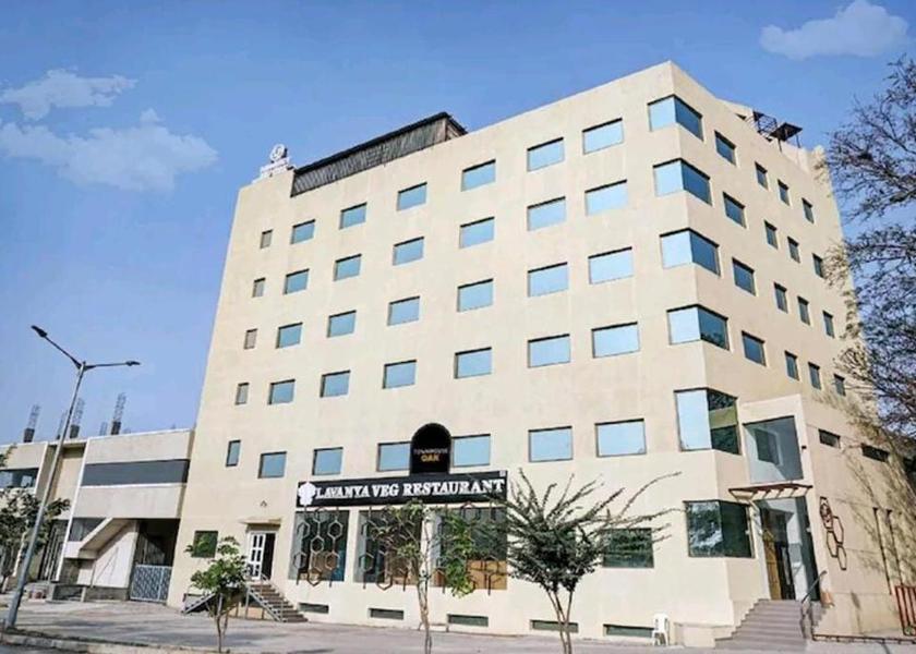 Maharashtra Pune Hotel Exterior