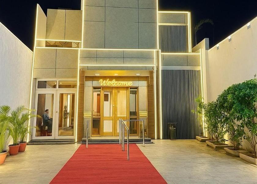 Delhi Delhi Hotel Exterior