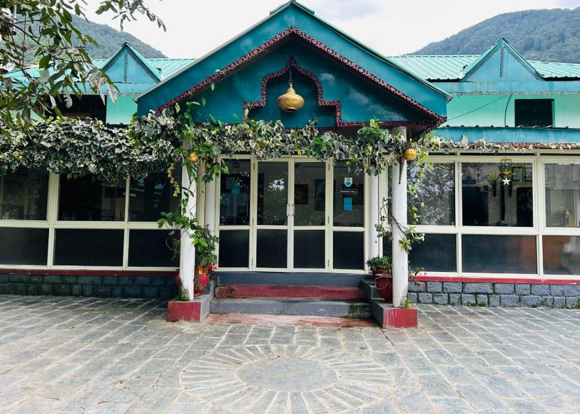 Himachal Pradesh Bir Khas Hotel Exterior