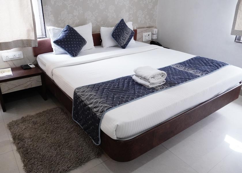 Maharashtra Buldana Deluxe Room