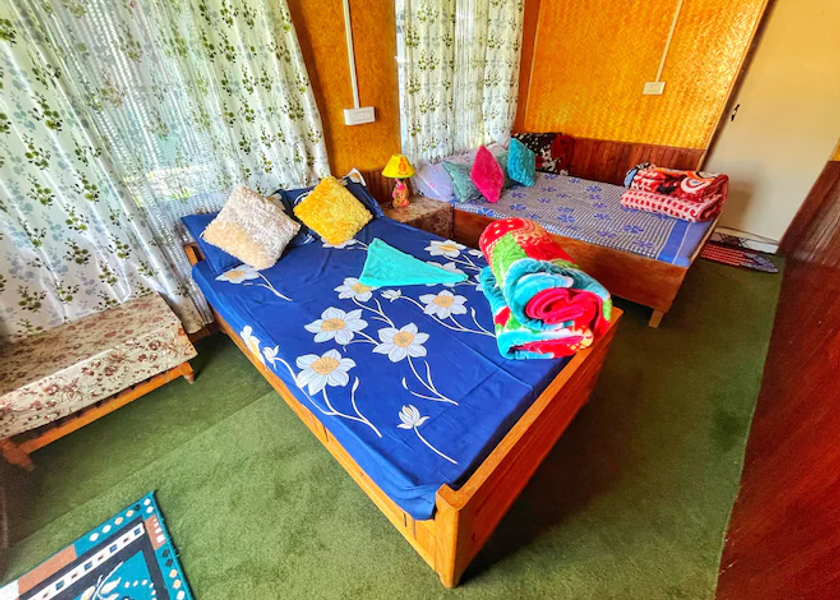 West Bengal Darjeeling 4 Bedded Room