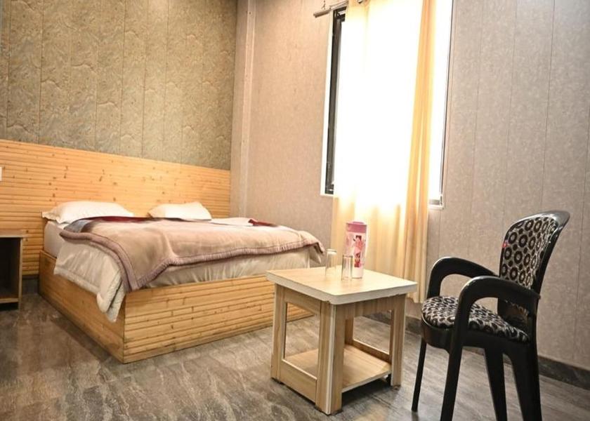 Uttarakhand Badrinath Deluxe Double Bed Room