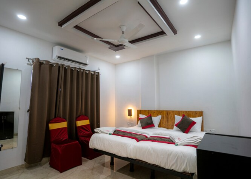 Maharashtra Nagpur Deluxe AC Room