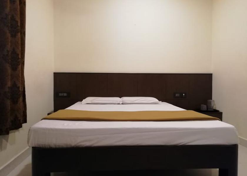 Andhra Pradesh Tirupati Deluxe AC
