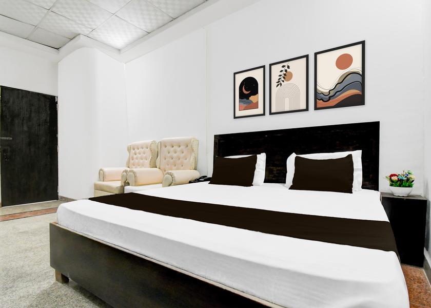 Uttar Pradesh Lucknow Room
