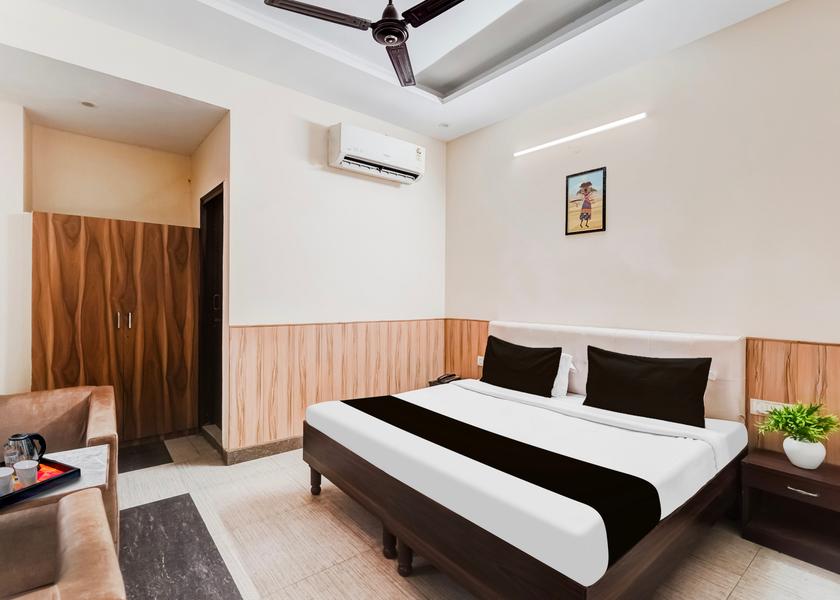 Uttarakhand Dehradun Room