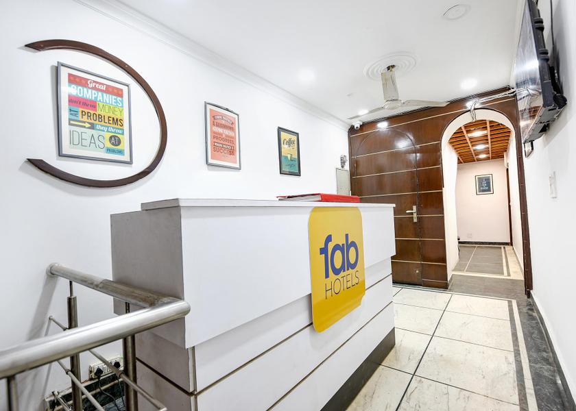 Delhi Delhi Reception