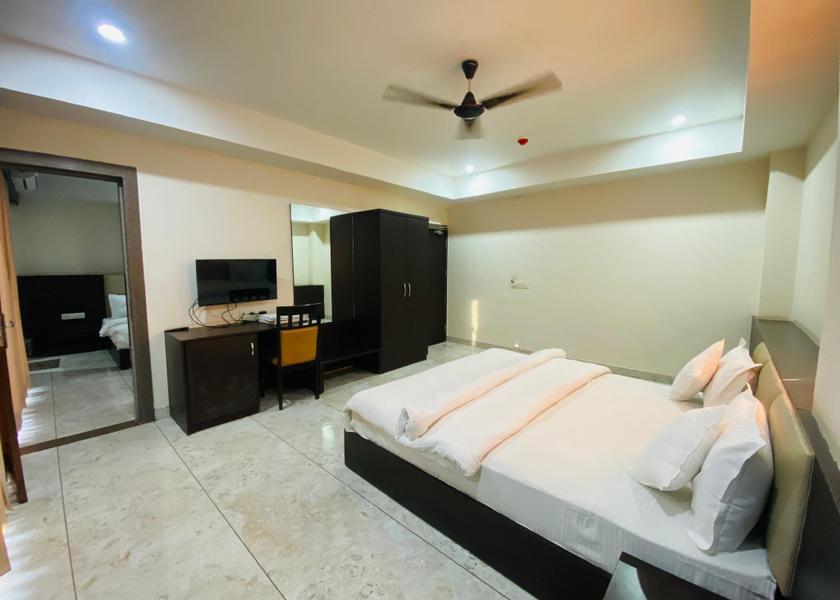 Gujarat Ambaji Family room