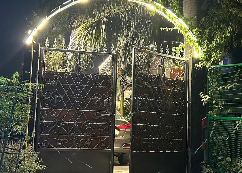 Haryana Faridabad Entrance