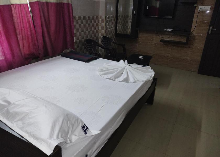Andhra Pradesh Kakinada Deluxe Non- Air Conditioning Room