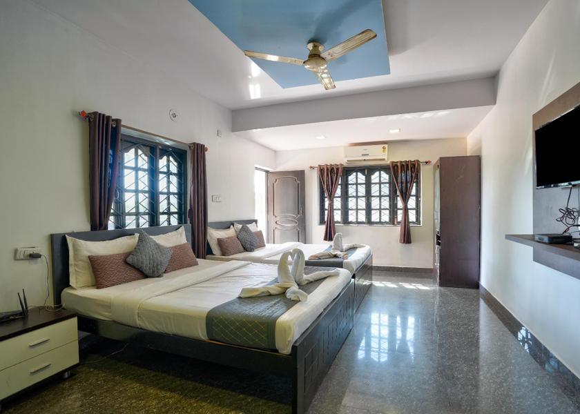 Goa Calangute Family Room -- 2 Bed