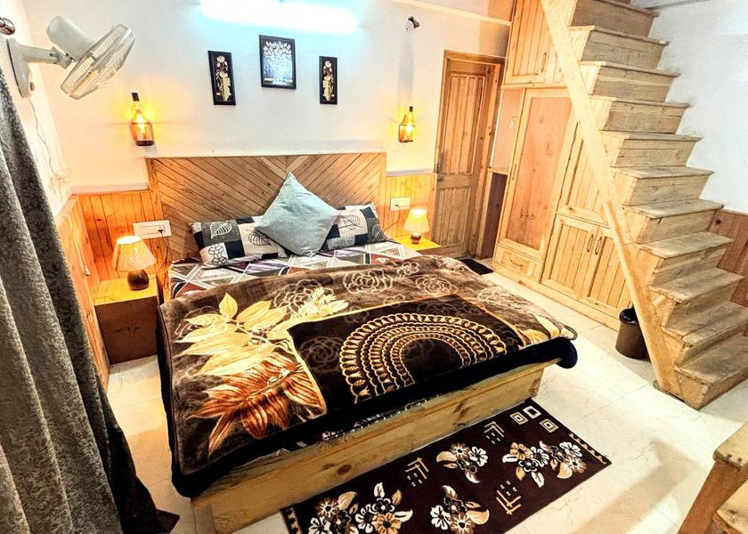 Himachal Pradesh Kasol Public Areas