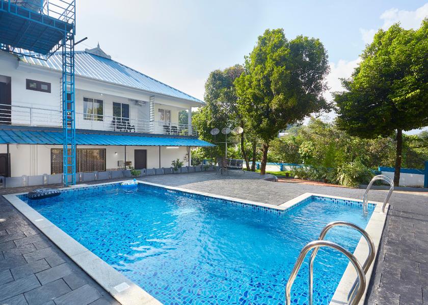 Kerala Munnar Pool