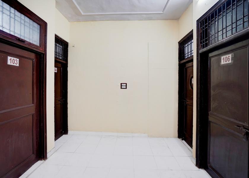 Uttar Pradesh Jhansi Lobby