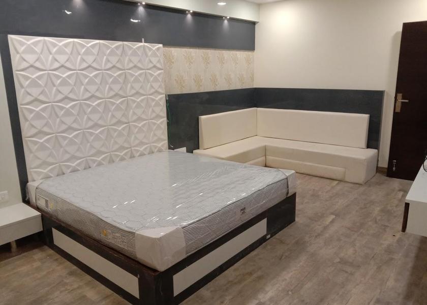 Uttar Pradesh Agra Standard Air Conditioning Room