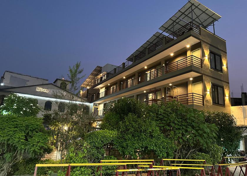 Uttar Pradesh Varanasi Exterior view