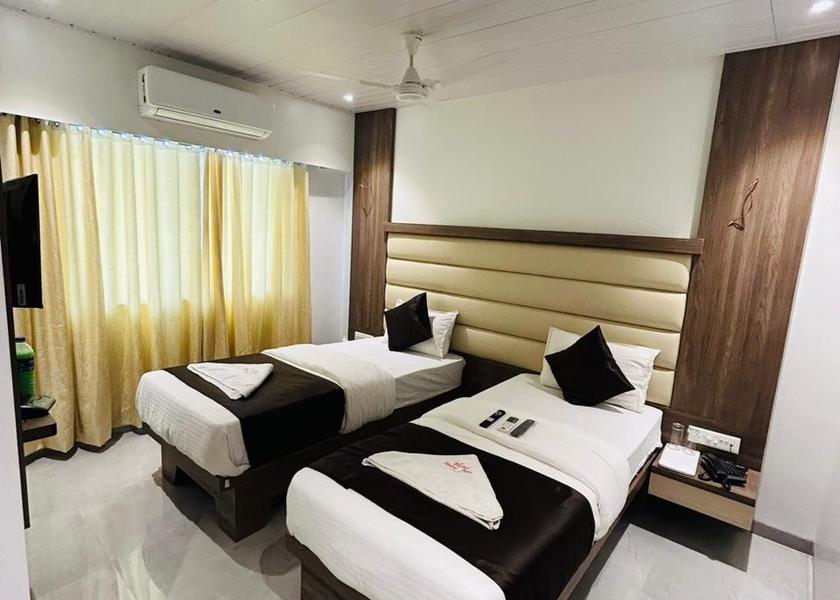 Maharashtra Navi Mumbai Deluxe Double or Twin