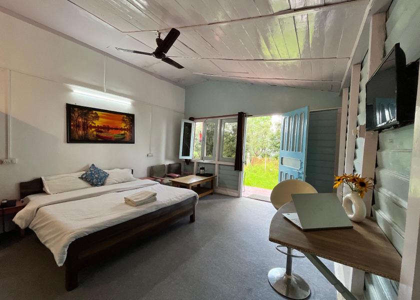 Uttarakhand Kausani Public Areas