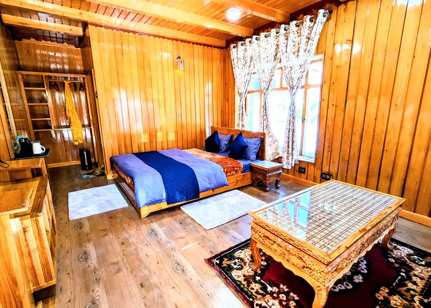 Assam Dirang Superior Deluxe Room