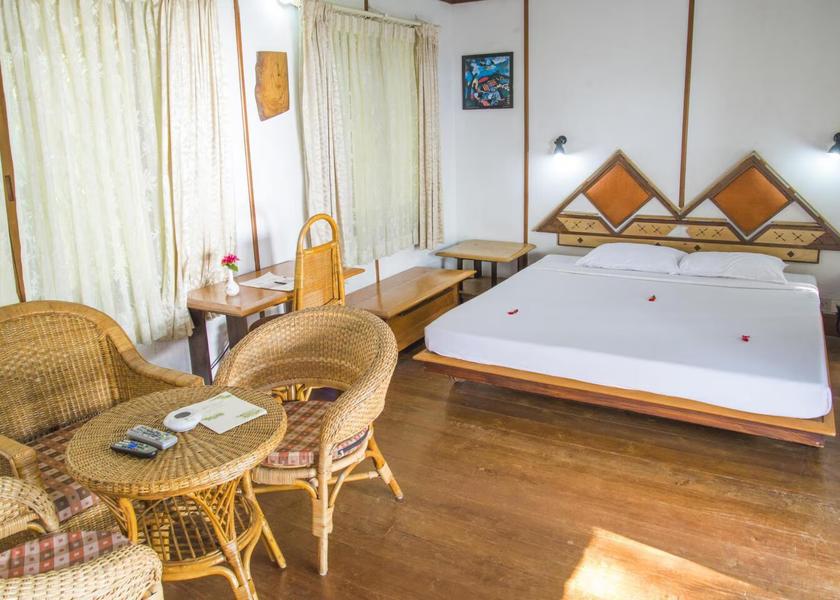 Kerala Kumarakom 1025