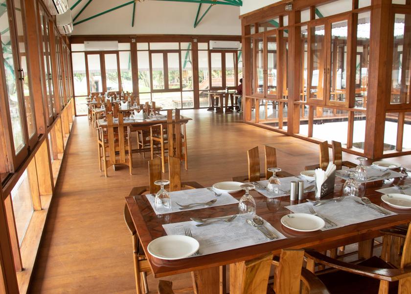 Kerala Kumarakom Food & Dining