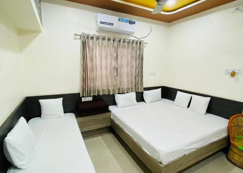 Gujarat Rajpipla Bedroom